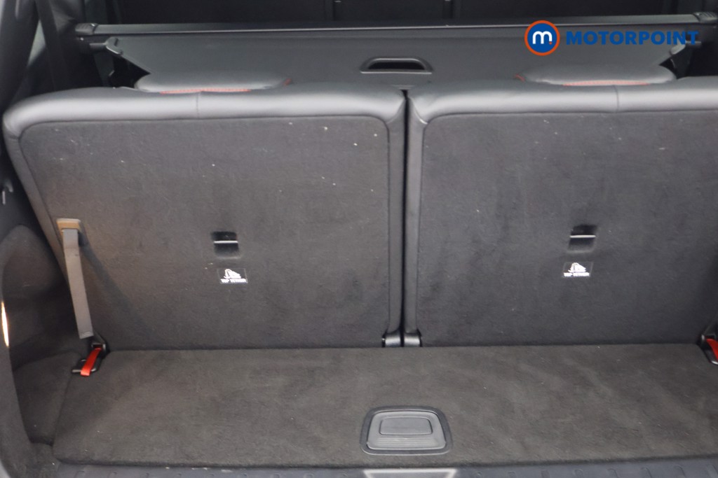 Mercedes-Benz GLB Amg Line Automatic Petrol SUV - Stock Number (1651533) - 16th supplementary image