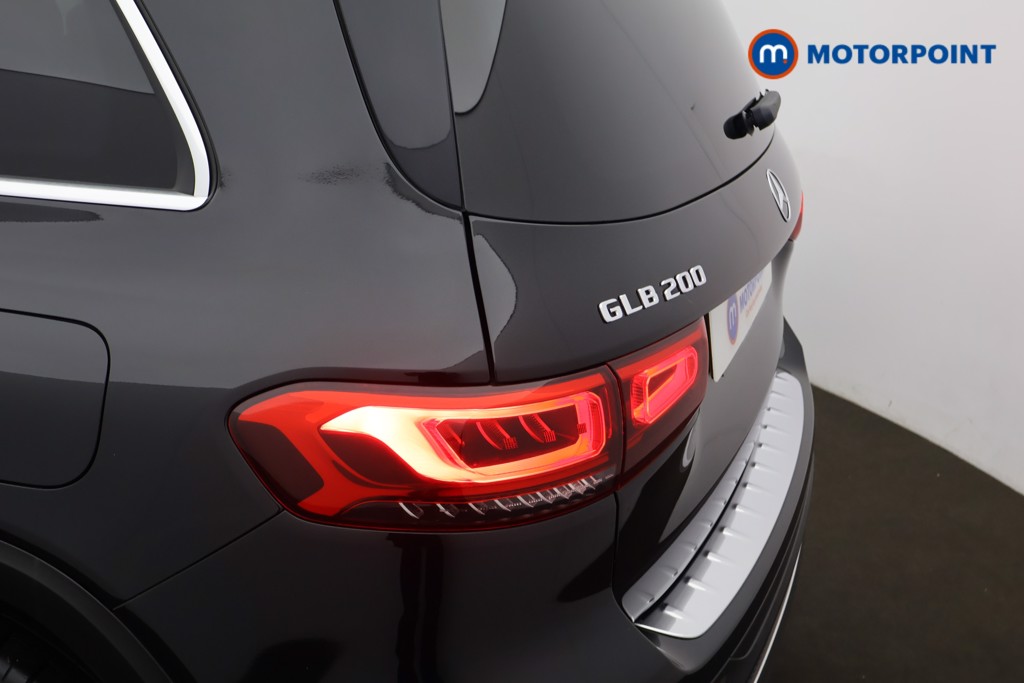 Mercedes-Benz GLB Amg Line Automatic Petrol SUV - Stock Number (1651533) - 18th supplementary image
