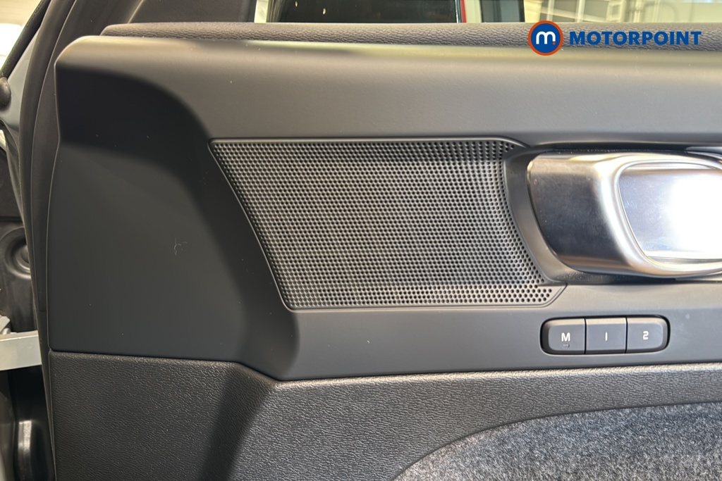Volvo Xc40 Plus Automatic Petrol SUV - Stock Number (1651630) - 21st supplementary image