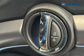 Mini Hatchback Cooper Exclusive Automatic Petrol Hatchback - Stock Number (1651653) - 993rd supplementary image