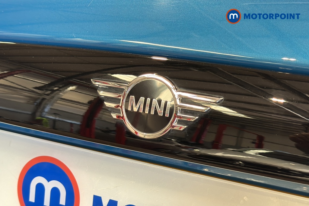 Mini Hatchback Cooper Exclusive Automatic Petrol Hatchback - Stock Number (1651653) - 997th supplementary image