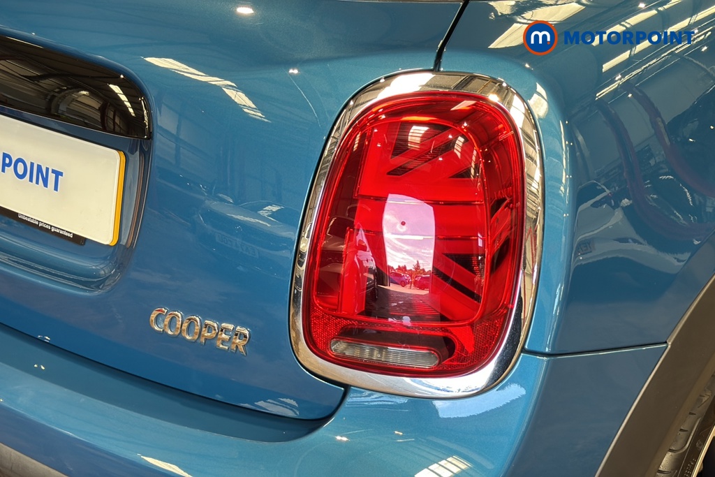 Mini Hatchback Cooper Exclusive Automatic Petrol Hatchback - Stock Number (1651653) - 36th supplementary image
