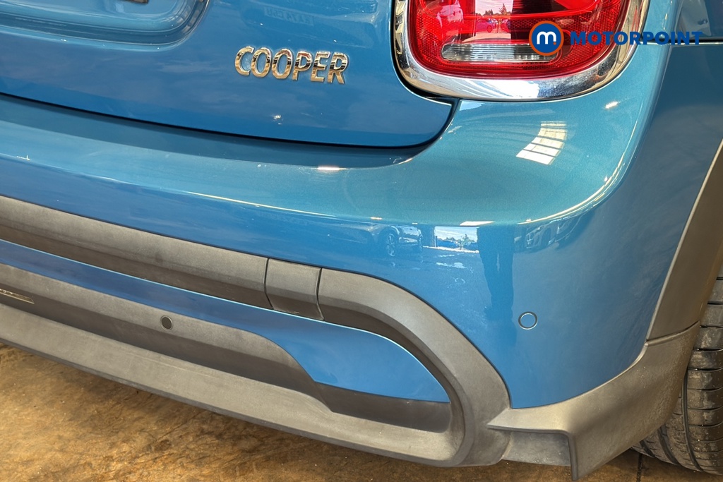 Mini Hatchback Cooper Exclusive Automatic Petrol Hatchback - Stock Number (1651653) - 39th supplementary image