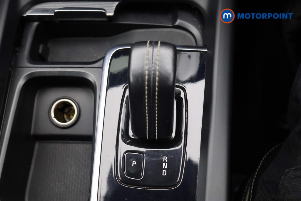 Volvo Xc60 R Design Automatic Petrol SUV - Stock Number (1651916) - 9th supplementary image