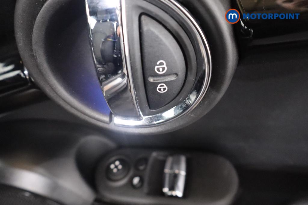 Mini Hatchback Cooper S Level 2 Automatic Electric Hatchback - Stock Number (1651943) - 10th supplementary image