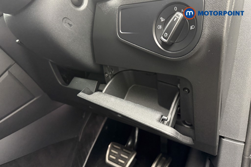 Volkswagen Tiguan R-Line Automatic Petrol SUV - Stock Number (1652082) - 21st supplementary image