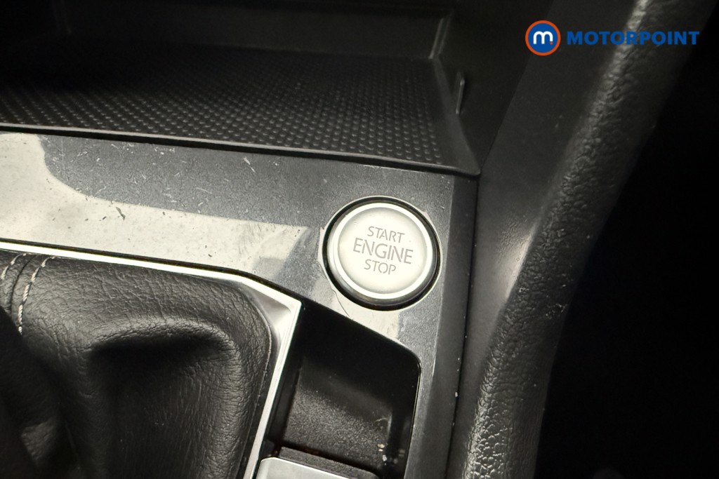 Volkswagen Tiguan R-Line Automatic Petrol SUV - Stock Number (1652082) - 31st supplementary image