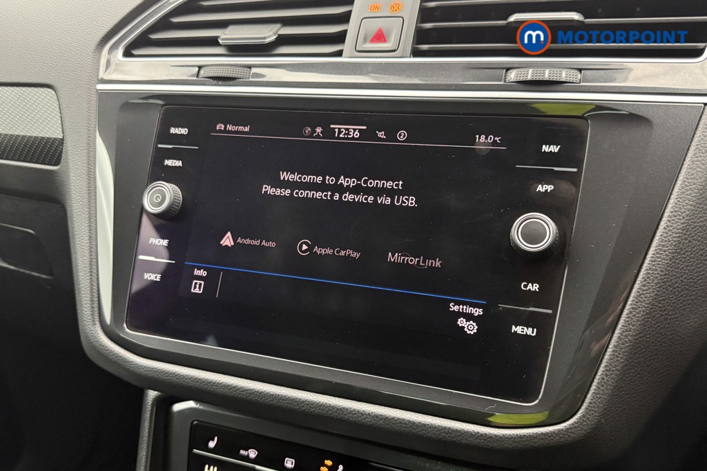Volkswagen Tiguan R-Line Automatic Petrol SUV - Stock Number (1652082) - 36th supplementary image