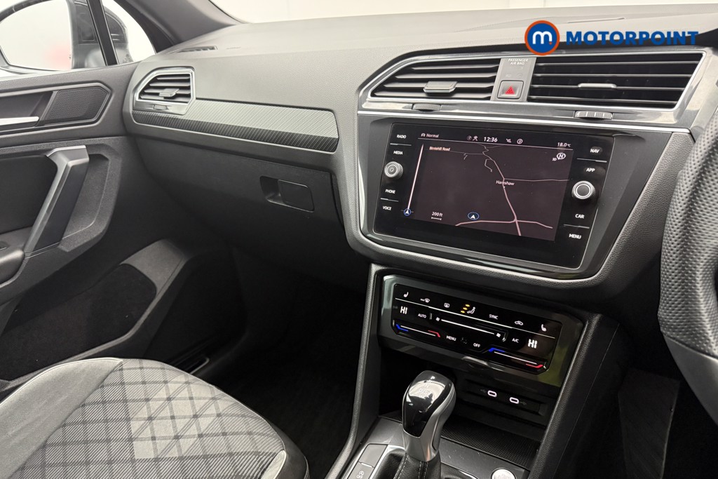 Volkswagen Tiguan R-Line Automatic Petrol SUV - Stock Number (1652082) - 42nd supplementary image