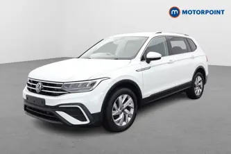 Volkswagen Tiguan Allspace Life Manual Petrol SUV - Stock Number (1652106) - Passenger side front corner