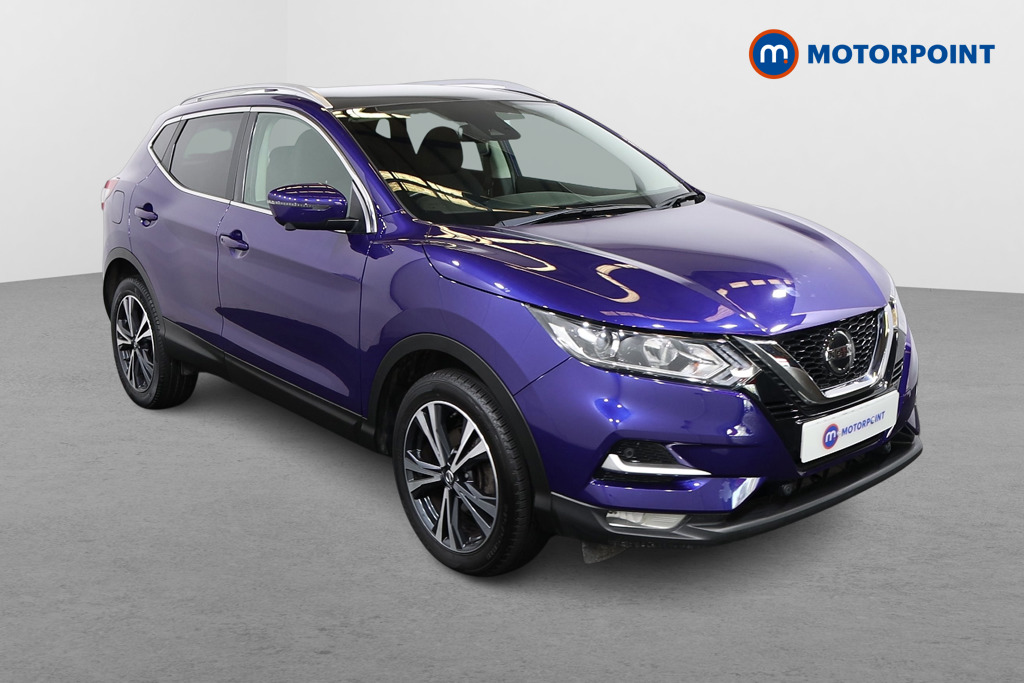 Nissan Qashqai N-Connecta Automatic Petrol SUV - Stock Number (1652203) - Drivers side front corner