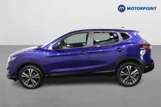 Nissan Qashqai N-Connecta Automatic Petrol SUV - Stock Number (1652203) - Passenger side