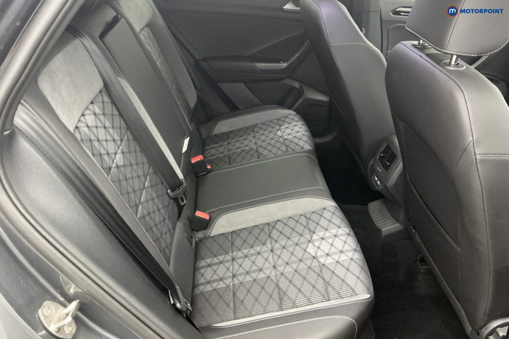 Volkswagen T-Roc R-Line Manual Petrol SUV - Stock Number (1652348) - 4th supplementary image