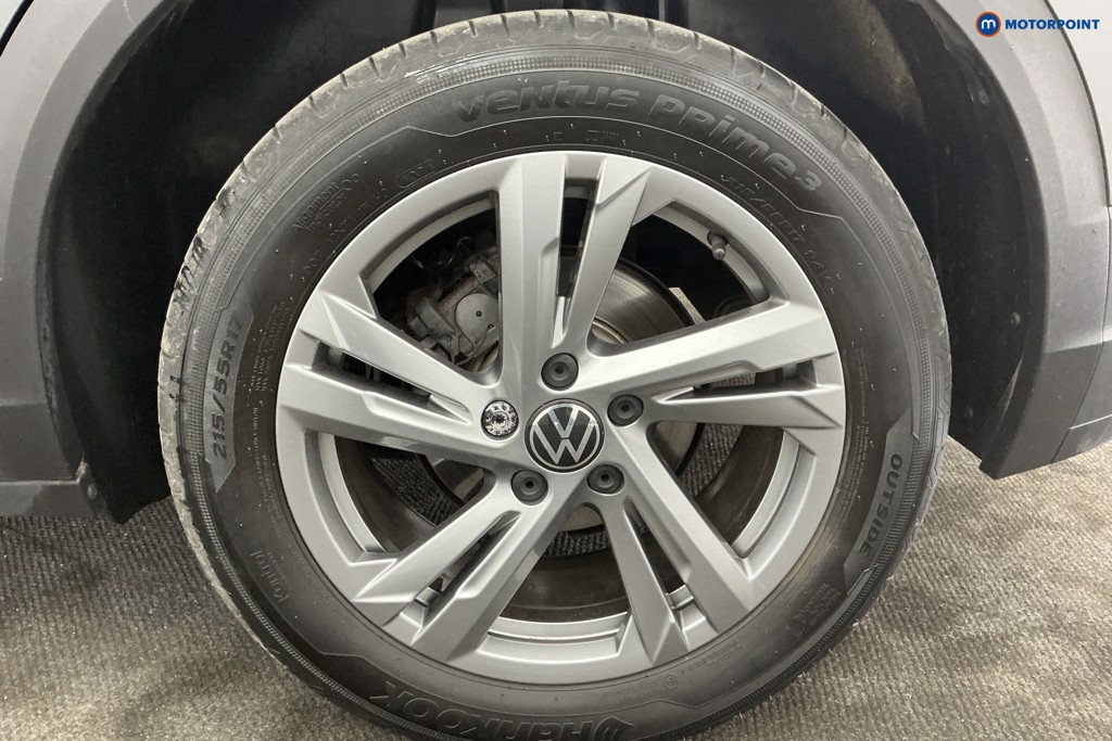 Volkswagen T-Roc R-Line Manual Petrol SUV - Stock Number (1652348) - 25th supplementary image