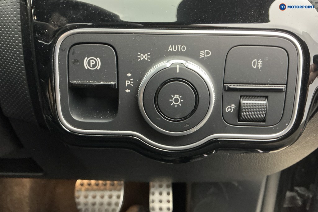 Mercedes-Benz CLA Amg Line Automatic Petrol Coupe - Stock Number (1652392) - 14th supplementary image