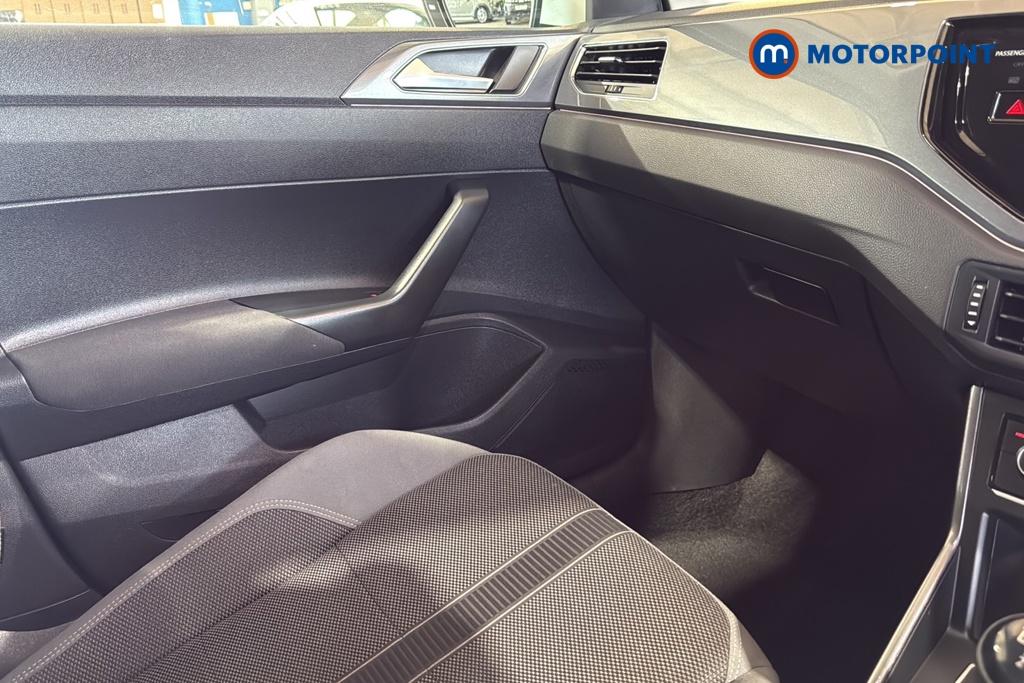 Volkswagen Polo SEL Manual Petrol Hatchback - Stock Number (1652528) - 10th supplementary image