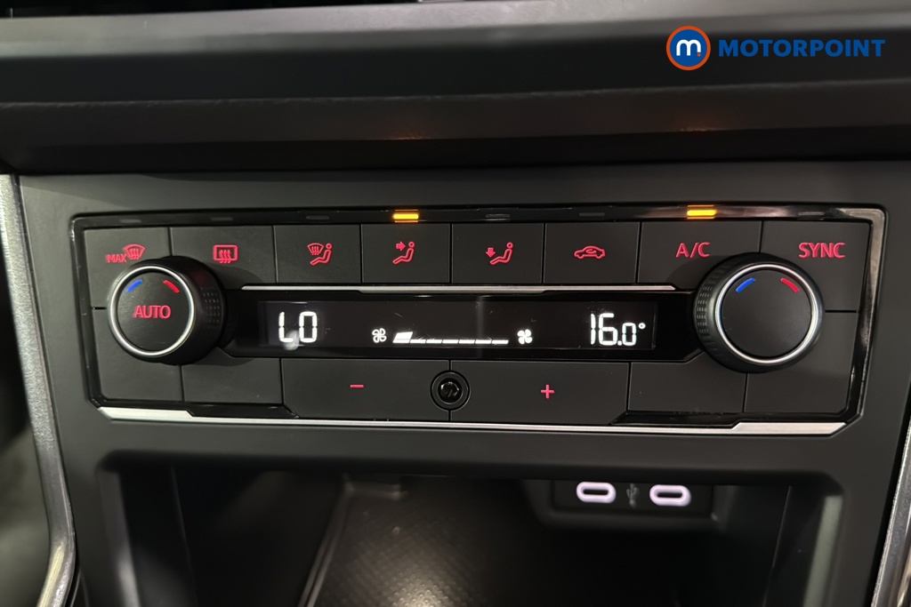 Volkswagen Polo SEL Manual Petrol Hatchback - Stock Number (1652528) - 12th supplementary image