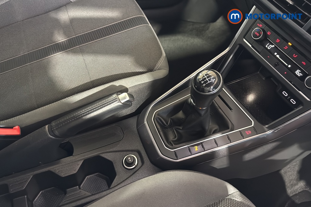 Volkswagen Polo SEL Manual Petrol Hatchback - Stock Number (1652528) - 15th supplementary image