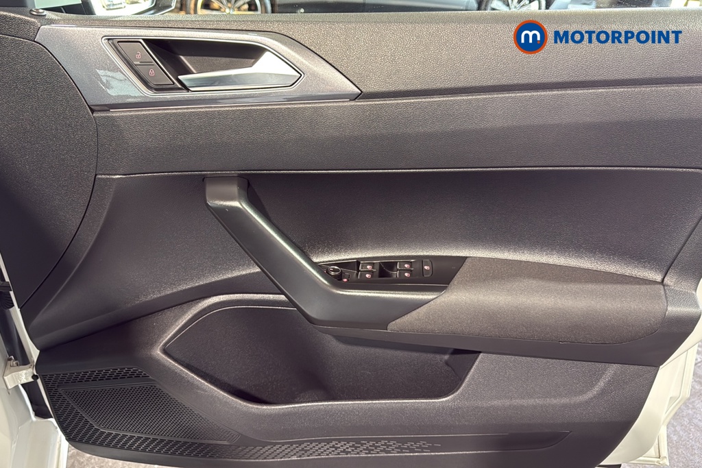 Volkswagen Polo SEL Manual Petrol Hatchback - Stock Number (1652528) - 18th supplementary image