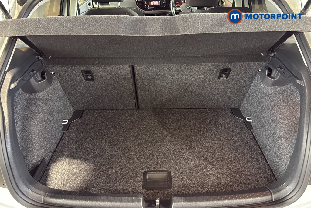 Volkswagen Polo SEL Manual Petrol Hatchback - Stock Number (1652528) - 30th supplementary image