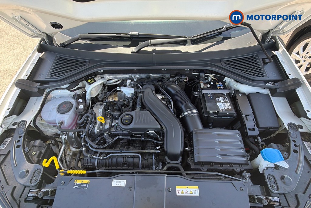 Volkswagen T-Roc R-Line Manual Petrol SUV - Stock Number (1652784) - 19th supplementary image