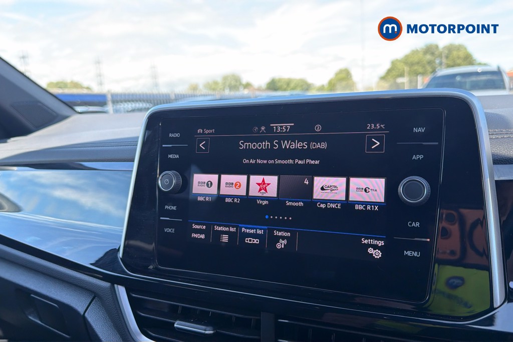 Volkswagen T-Roc R-Line Manual Petrol SUV - Stock Number (1652784) - 34th supplementary image