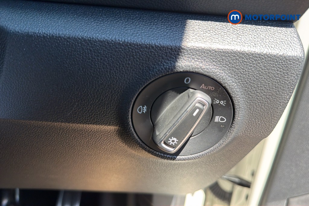 Volkswagen T-Roc R-Line Manual Petrol SUV - Stock Number (1652784) - 38th supplementary image