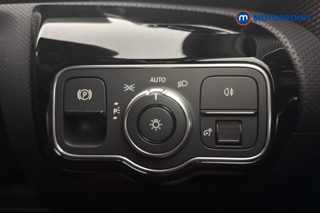 Mercedes-Benz A Class Sport Executive Edition Automatic Petrol Hatchback - Stock Number (1653099) - 18th supplementary image