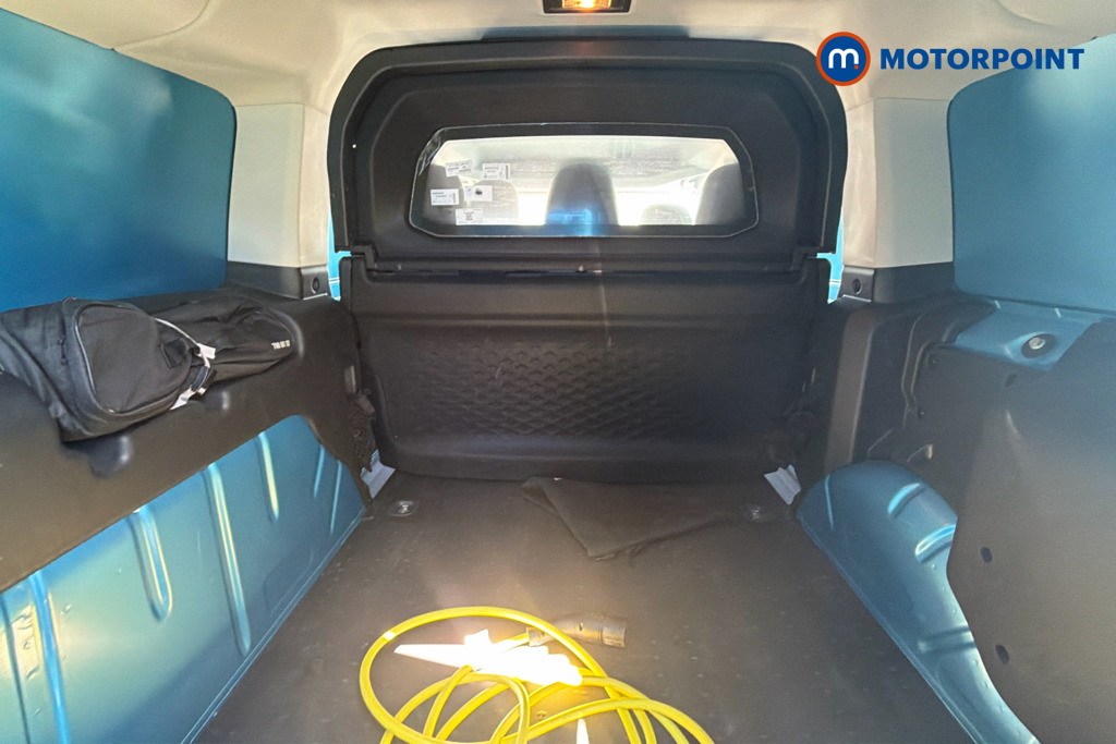 Ford Transit Connect Active Automatic Petrol Plug-In Hybrid Crew Bus - Stock Number (1653400) - Drivers side front corner