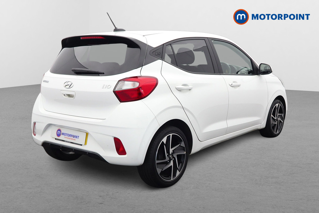 Hyundai I10 Premium Manual Petrol Hatchback - Stock Number (1653447) - Drivers side rear corner