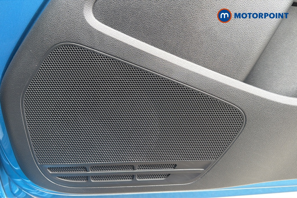 Volkswagen UP Black Edition Manual Petrol Hatchback - Stock Number (1653663) - 21st supplementary image
