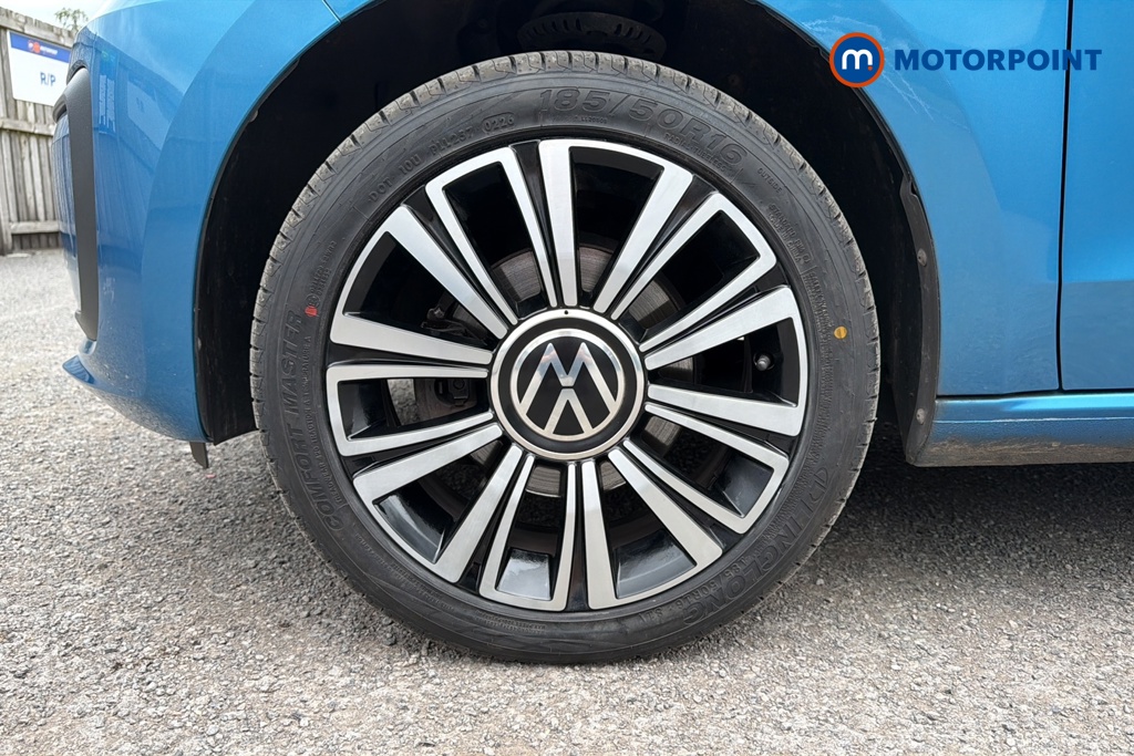 Volkswagen UP Black Edition Manual Petrol Hatchback - Stock Number (1653663) - 44th supplementary image