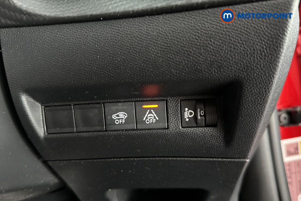 Peugeot 2008 Allure Premium Manual Petrol SUV - Stock Number (1653773) - 11th supplementary image