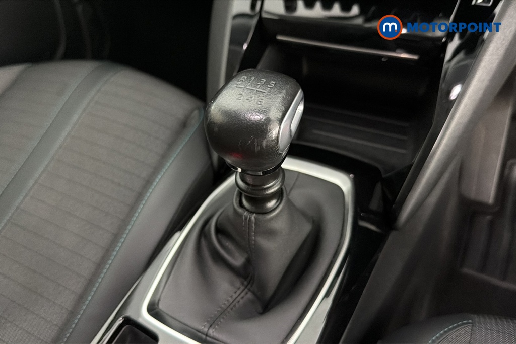 Peugeot 2008 Allure Premium Manual Petrol SUV - Stock Number (1653773) - 15th supplementary image
