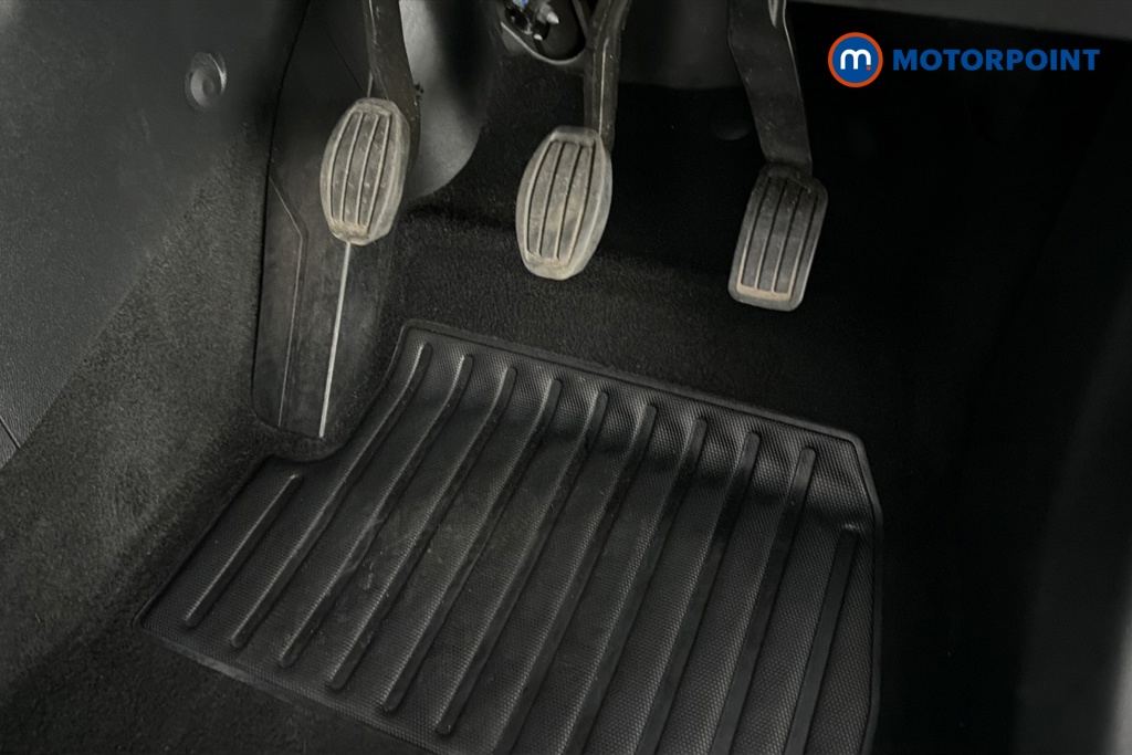 Peugeot 2008 Allure Premium Manual Petrol SUV - Stock Number (1653773) - 24th supplementary image