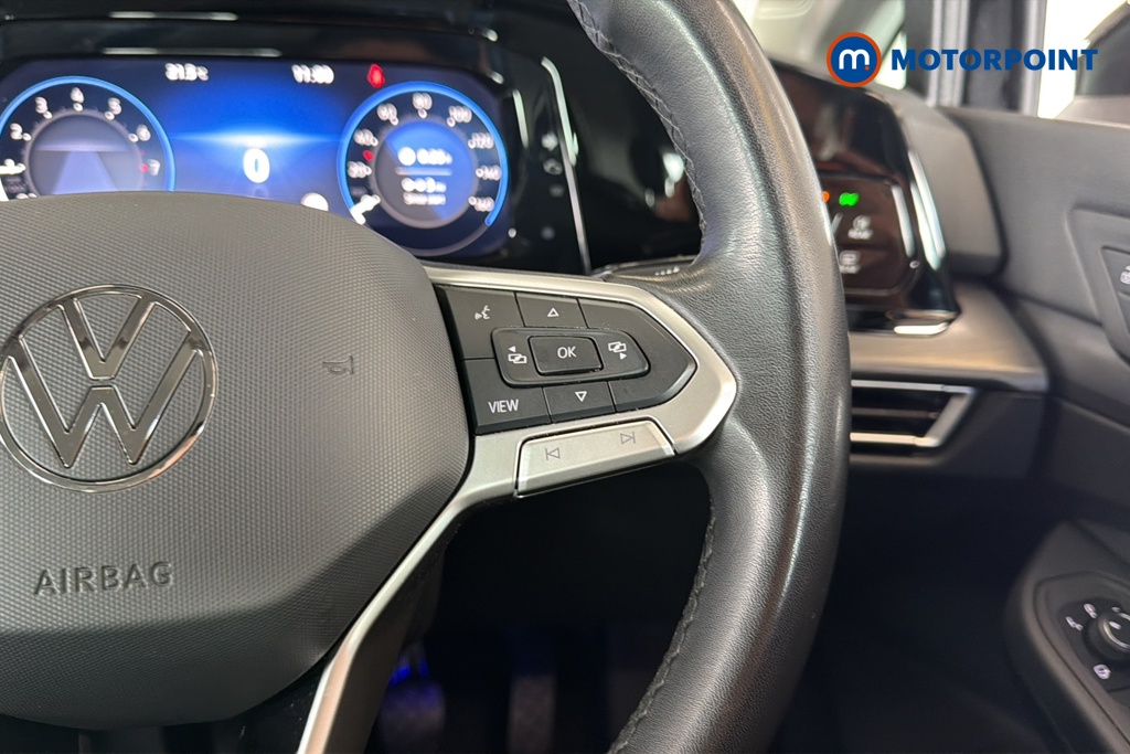 Volkswagen Golf Style Manual Petrol Hatchback - Stock Number (1653975) - 3rd supplementary image