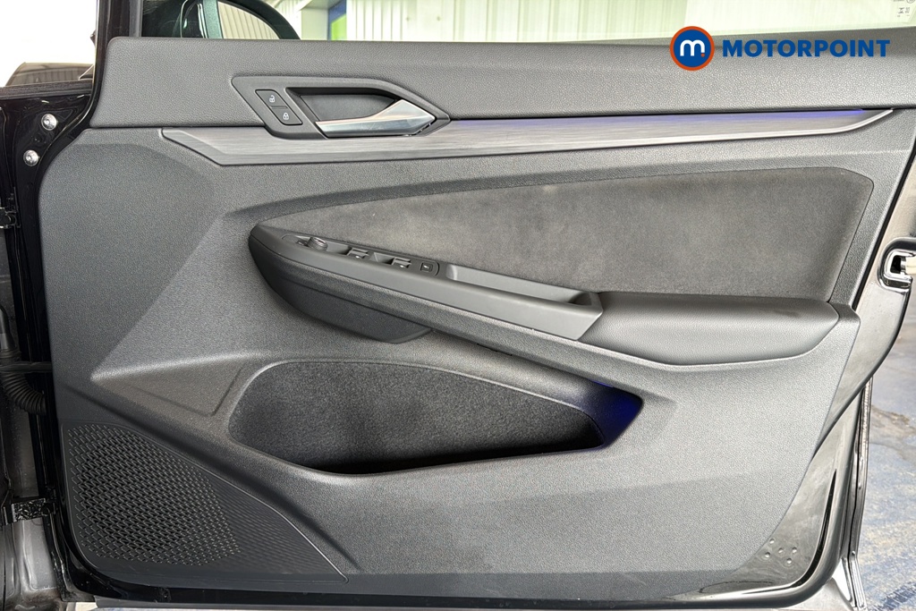 Volkswagen Golf Style Manual Petrol Hatchback - Stock Number (1653975) - 18th supplementary image