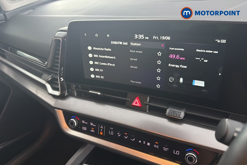 KIA Sportage 3 Automatic Petrol-Electric Hybrid SUV - Stock Number (1654137) - 8th supplementary image
