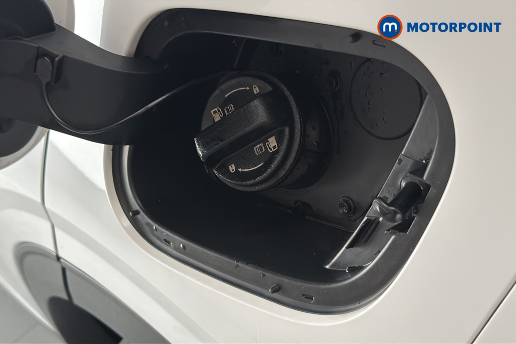KIA Sportage 3 Automatic Petrol-Electric Hybrid SUV - Stock Number (1654137) - 41st supplementary image