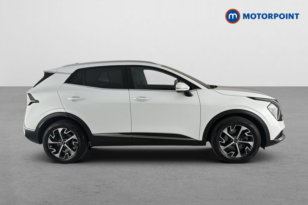KIA Sportage 3 Automatic Petrol-Electric Hybrid SUV - Stock Number (1654137) - Passenger side
