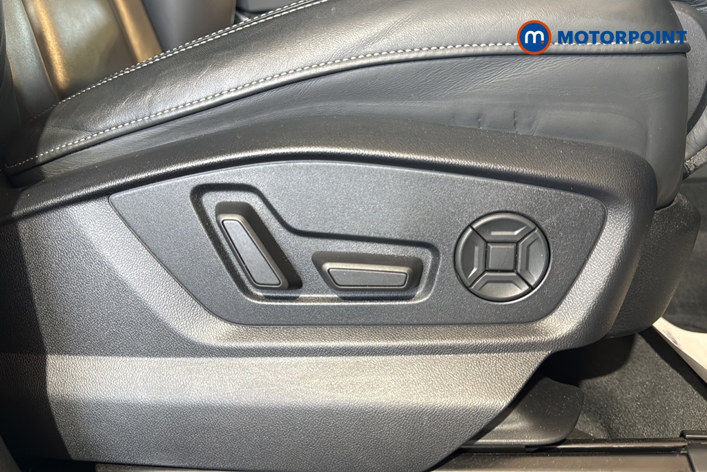 Audi Q7 Black Edition Automatic Petrol SUV - Stock Number (1654285) - 23rd supplementary image