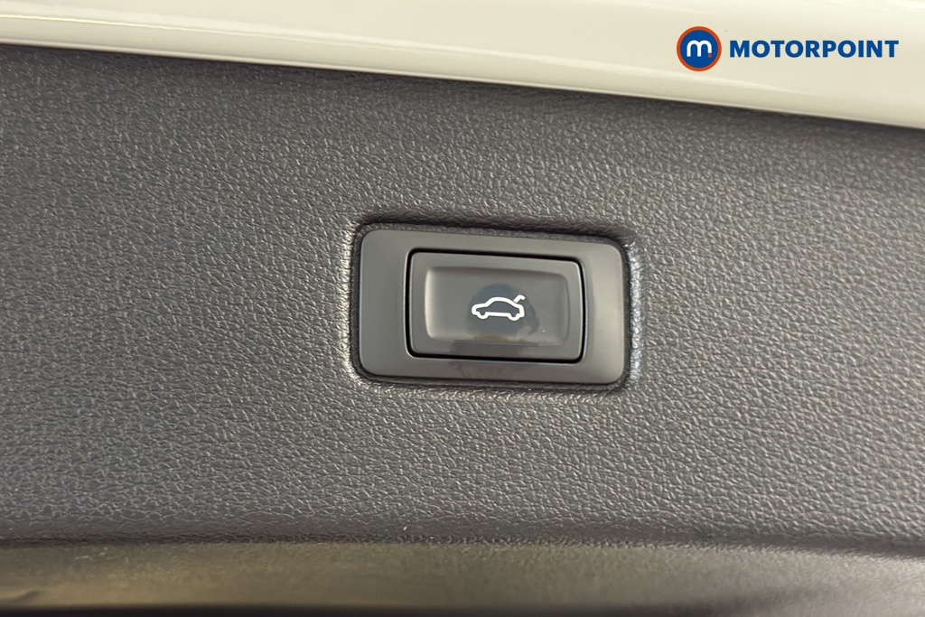 Audi Q7 Black Edition Automatic Petrol SUV - Stock Number (1654285) - 35th supplementary image