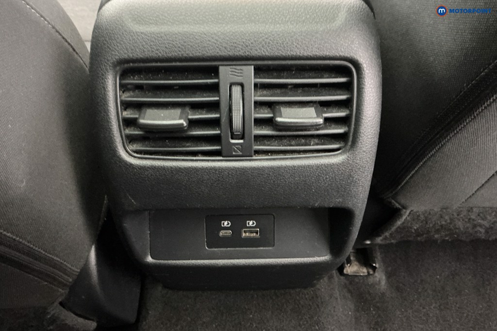 Nissan Qashqai N-Connecta Manual Petrol SUV - Stock Number (1646722) - 10th supplementary image