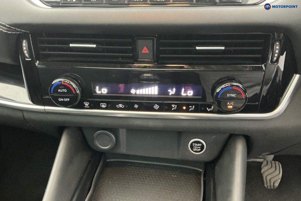 Nissan Qashqai N-Connecta Manual Petrol SUV - Stock Number (1646722) - 17th supplementary image