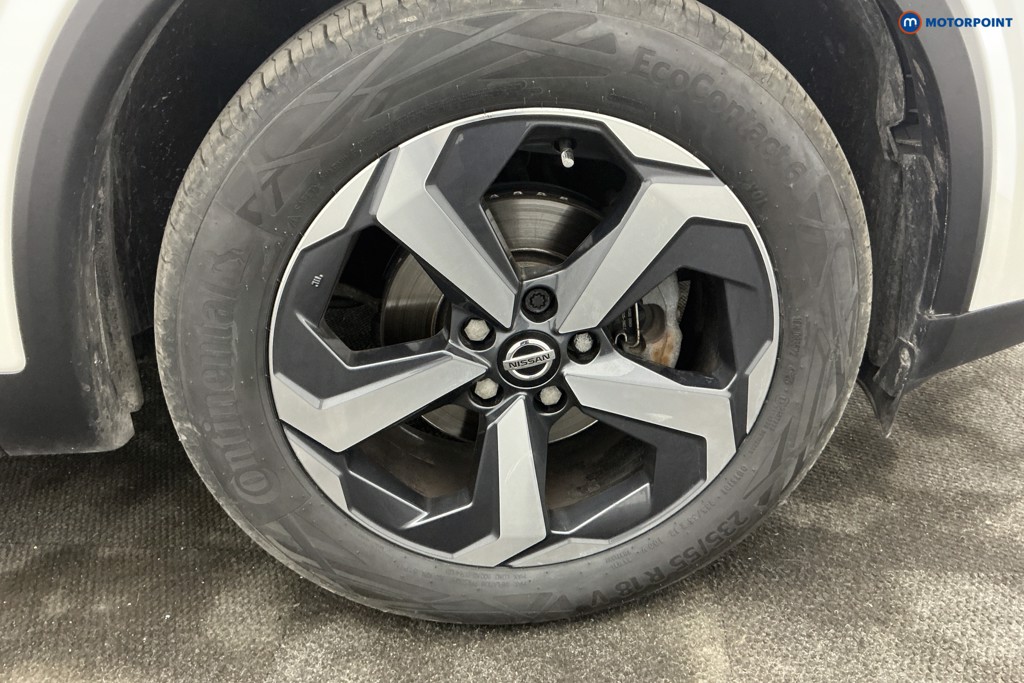 Nissan Qashqai N-Connecta Manual Petrol SUV - Stock Number (1646722) - 33rd supplementary image