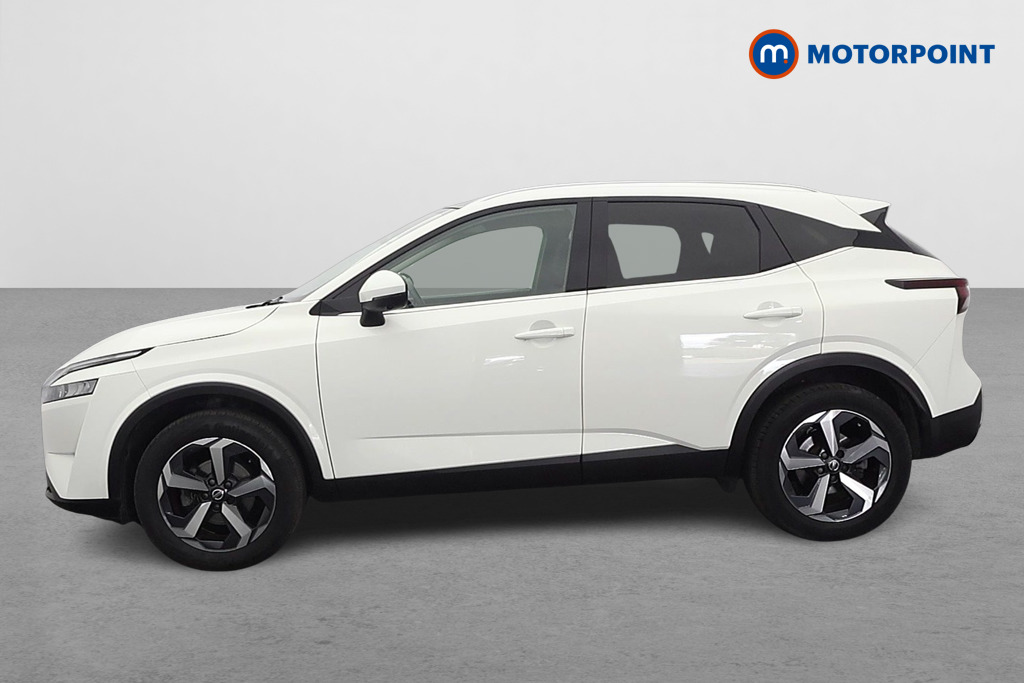 Nissan Qashqai N-Connecta Manual Petrol SUV - Stock Number (1646722) - Passenger side