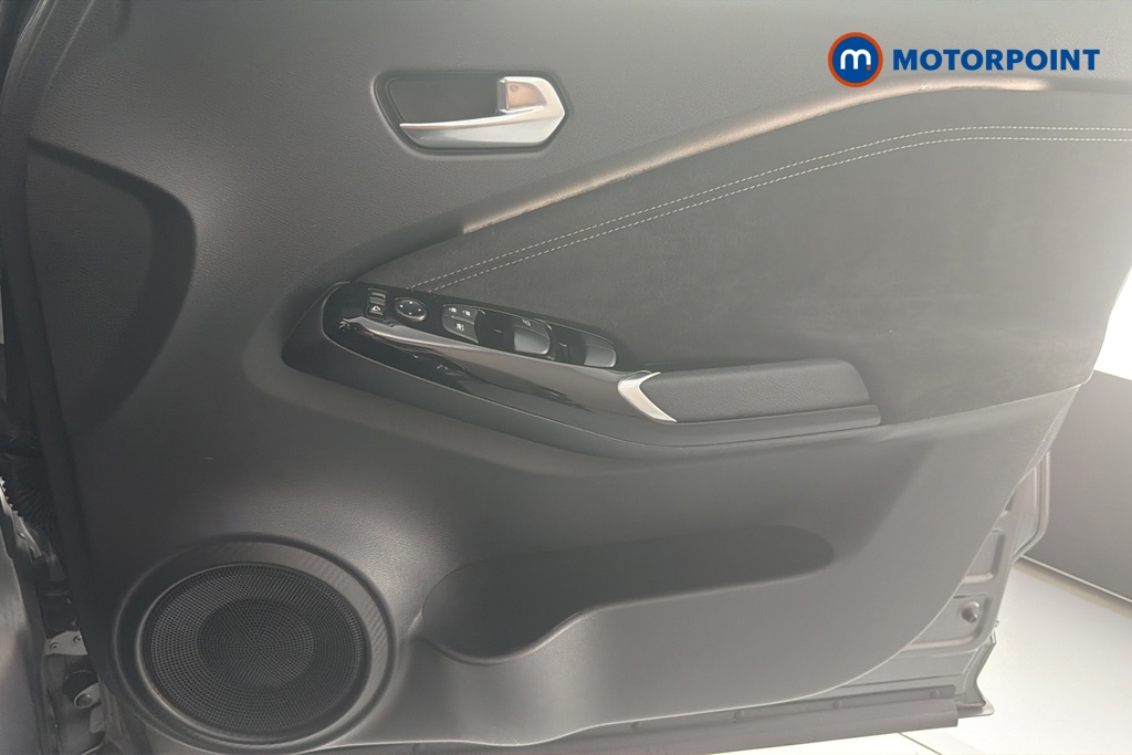 Nissan Juke Tekna-Plus Automatic Petrol-Electric Hybrid SUV - Stock Number (1648205) - 18th supplementary image