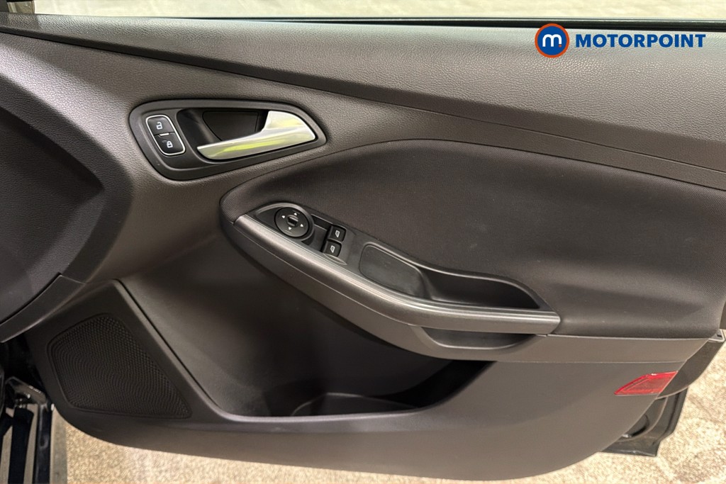Ford Focus St-Line Manual Petrol Hatchback - Stock Number (1649797) - 19th supplementary image