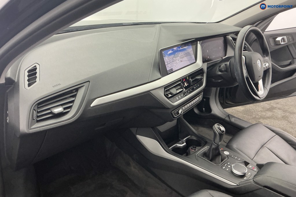 BMW 1 Series SE Manual Petrol Hatchback - Stock Number (1650517) - 9th supplementary image