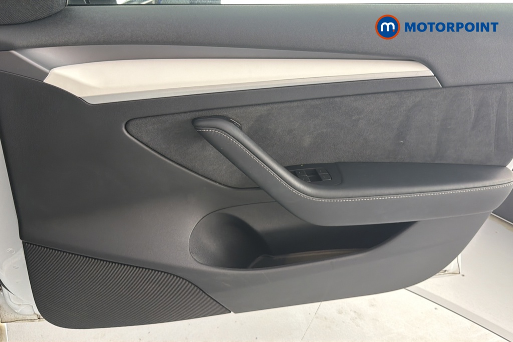 Tesla Model 3 Performance Automatic Electric Saloon - Stock Number (1650532) - 18th supplementary image